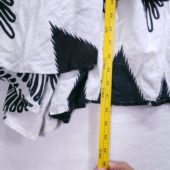 Step In Style Black & White Abstract Peacock Button-Down Hi-Low Tunic Dress PM - Picture 6 of 16